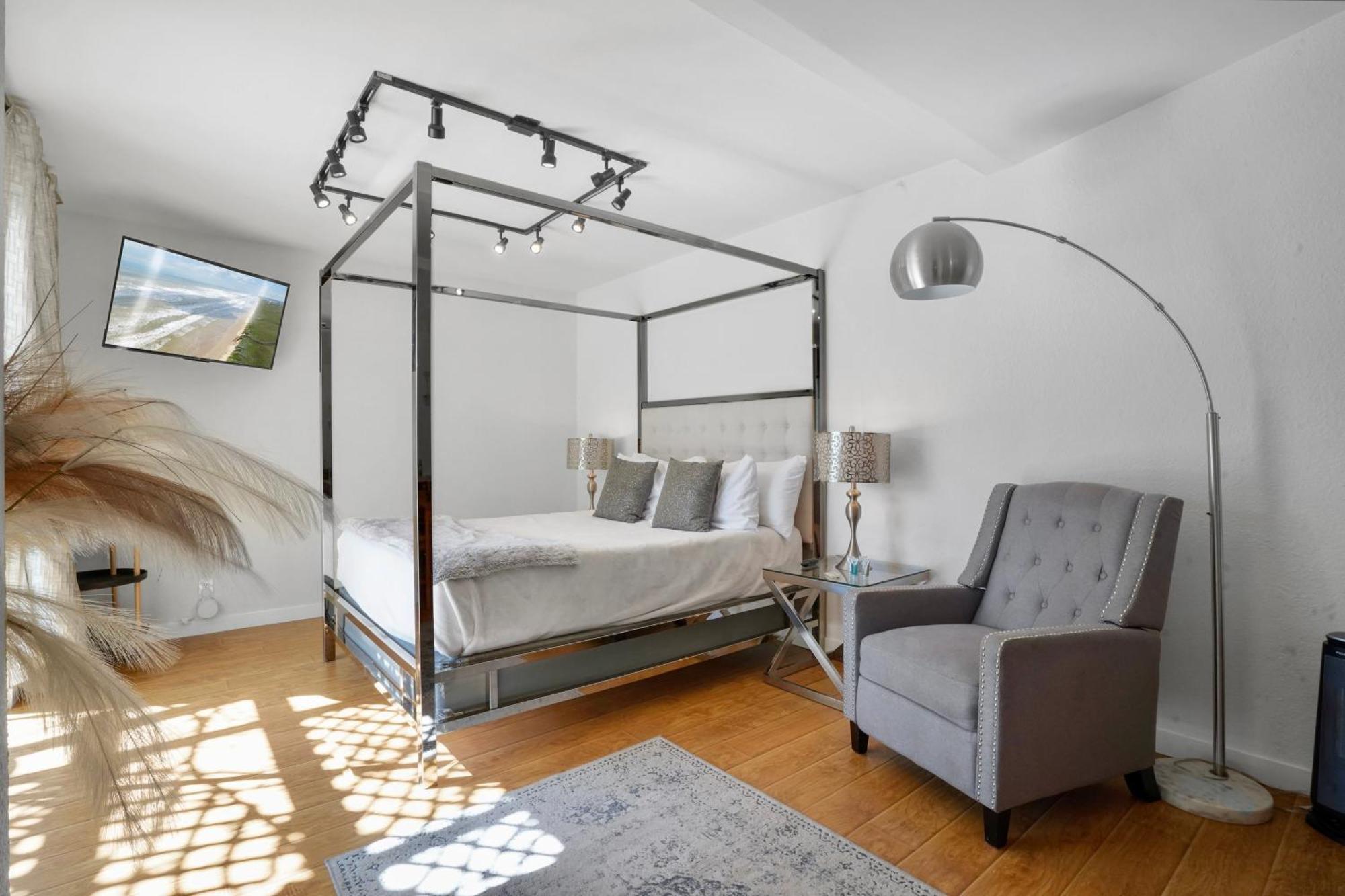 Villa La Verde - Newly Designed 4Br Villa With Pool & Guesthouse By Topanga 洛杉矶 外观 照片